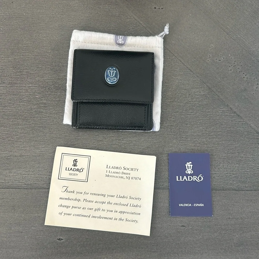 Lladro Society Leather Coin / Change Purse with Porcelain Logo
